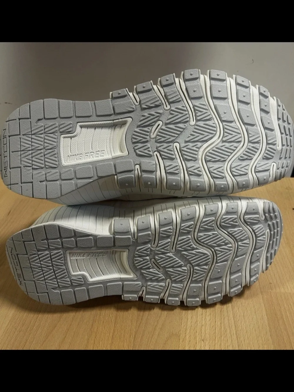Nike Free Metcon 6 FJ7126-112 White Lace-Up Low Top Gym Training Sneaker